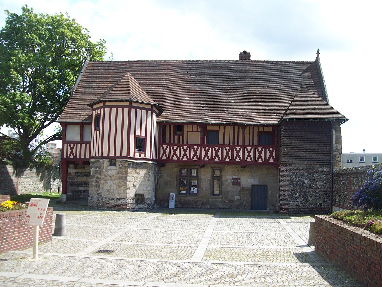 Le musée du Prieuré à Harfleur.